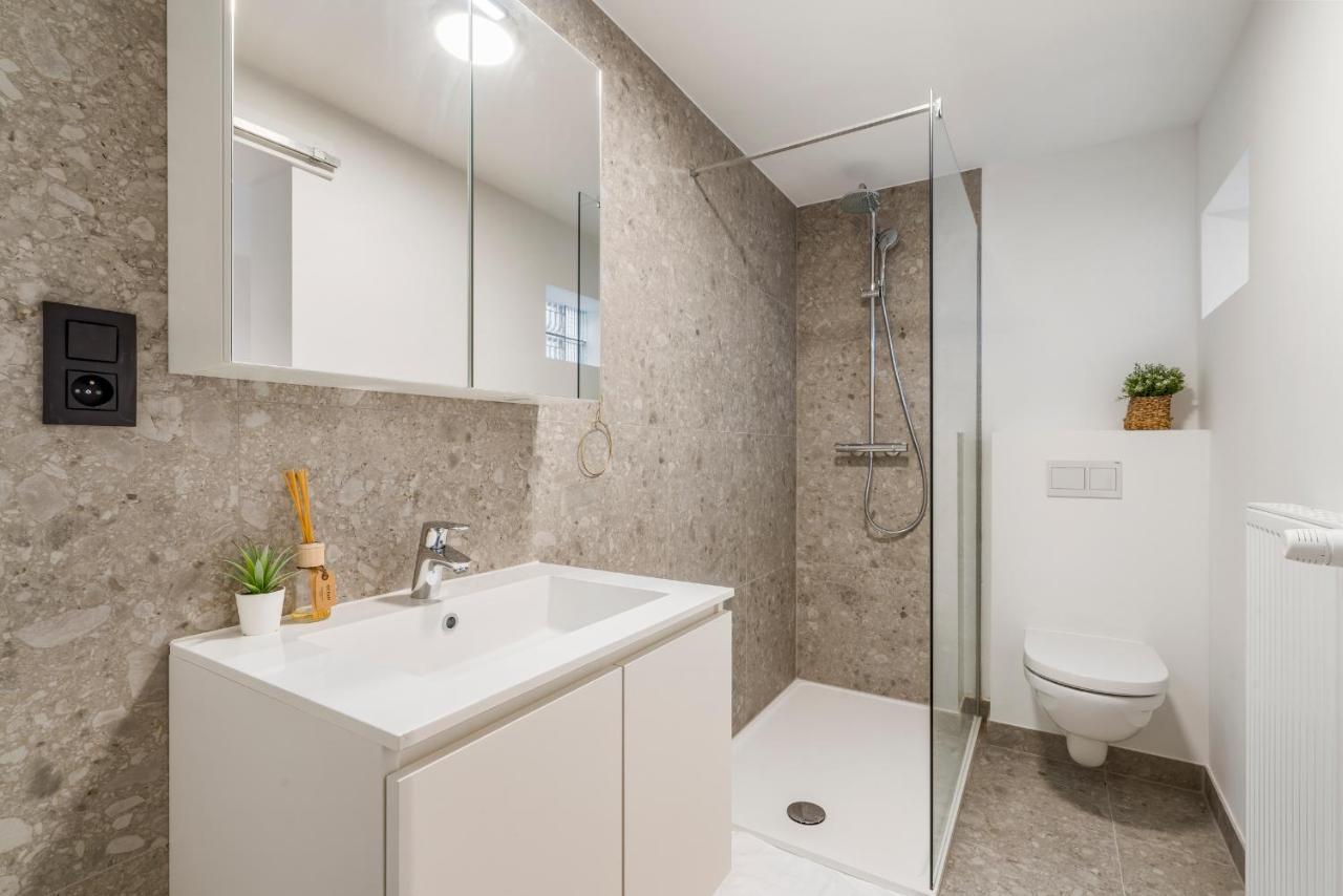 Cosy, Furnished & Renovated Flat With Outside Lounge Lägenhet Gent Exteriör bild