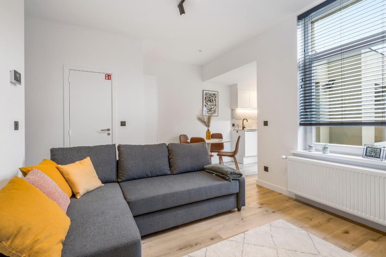 Cosy, Furnished & Renovated Flat With Outside Lounge Lägenhet Gent Exteriör bild