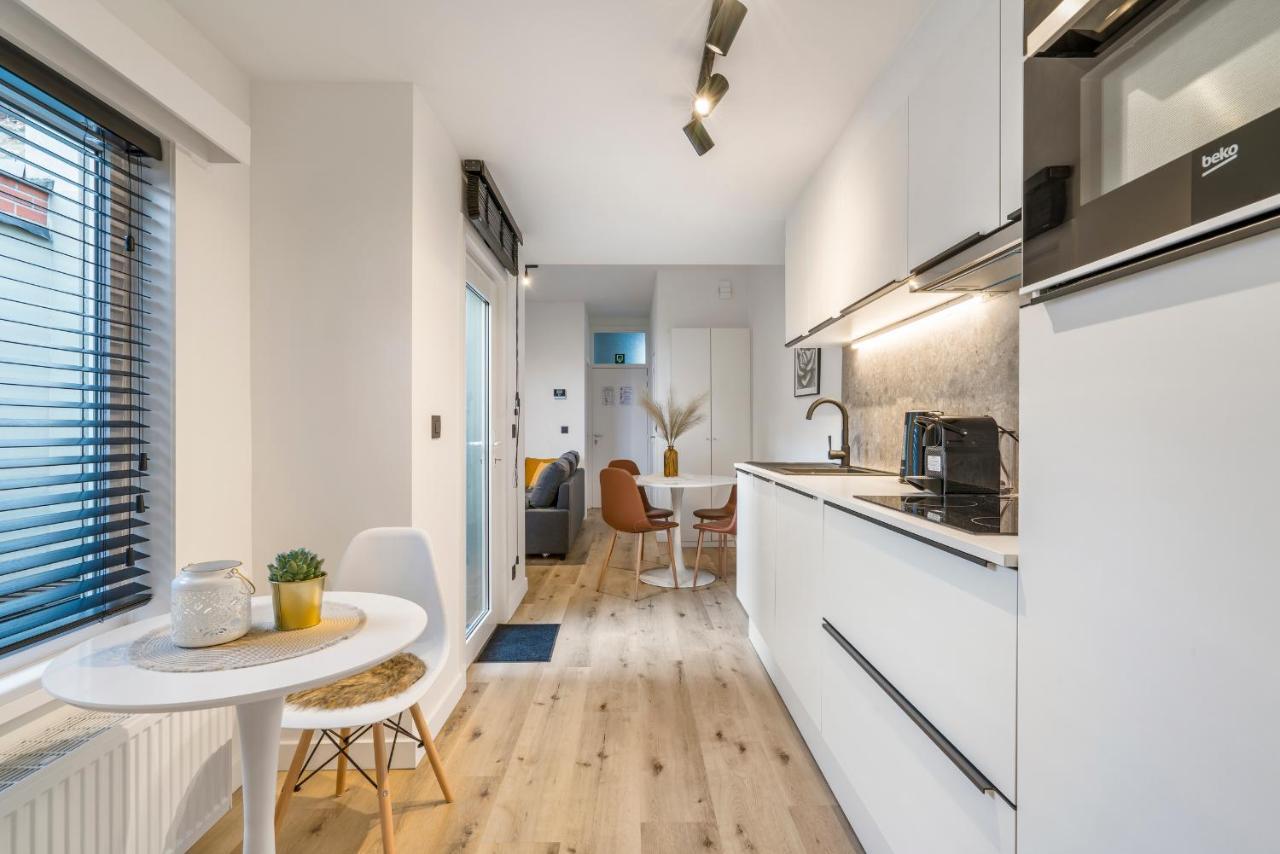 Cosy, Furnished & Renovated Flat With Outside Lounge Lägenhet Gent Exteriör bild
