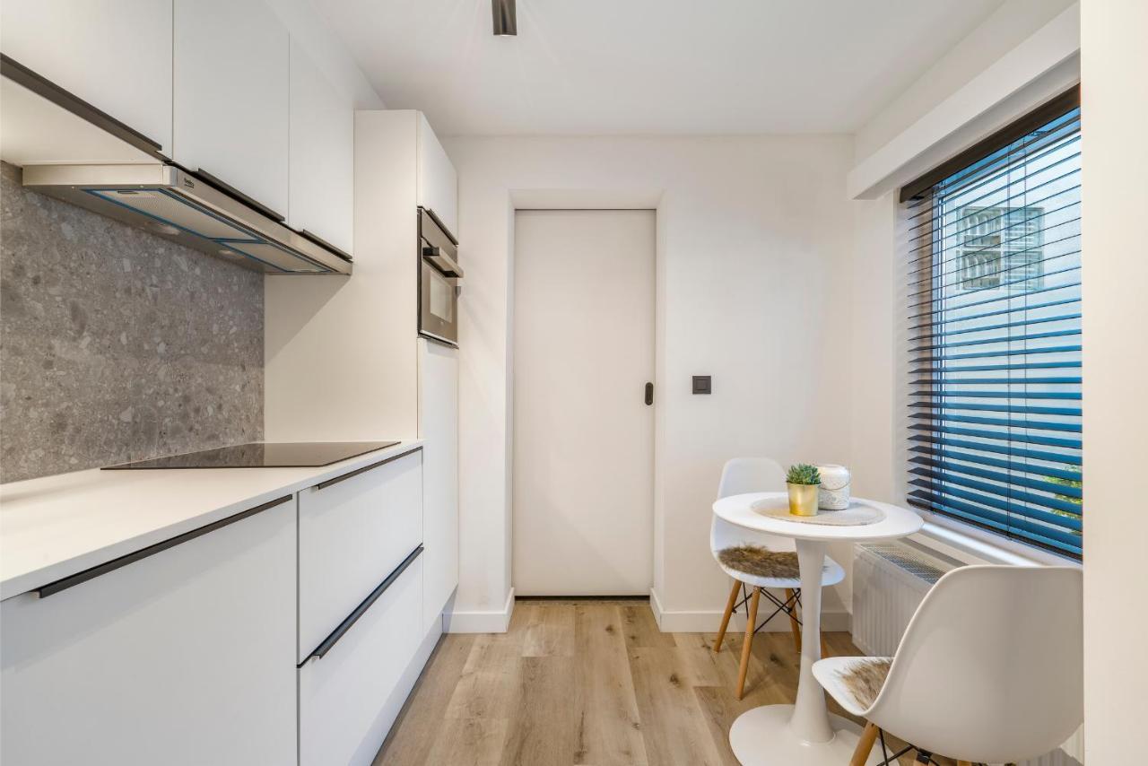 Cosy, Furnished & Renovated Flat With Outside Lounge Lägenhet Gent Exteriör bild