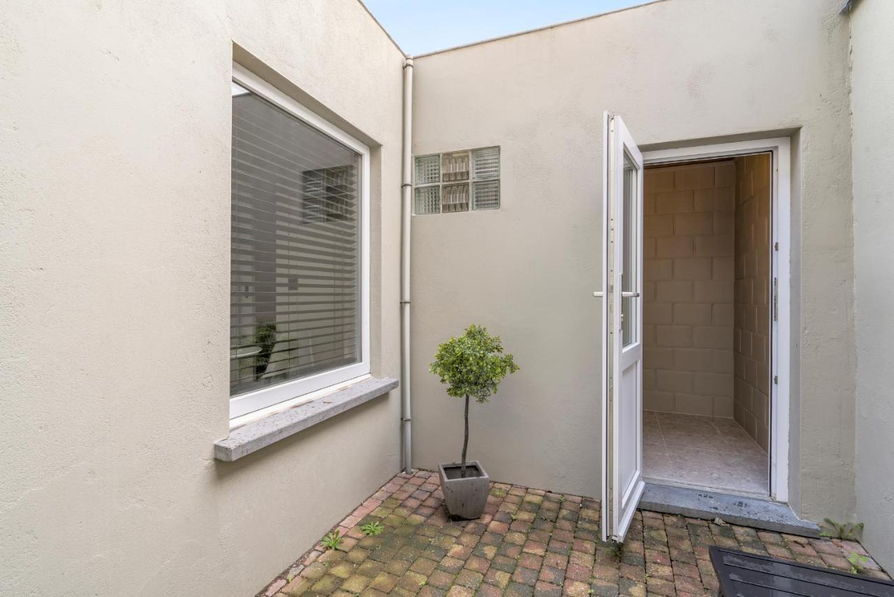 Cosy, Furnished & Renovated Flat With Outside Lounge Lägenhet Gent Exteriör bild